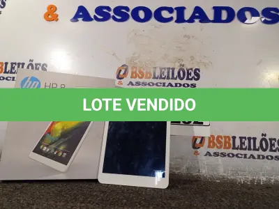 LOTE 232 - 01 TABLET MARCA HP. (NO ESTADO) ATENÇÃO! FAZER A VISITAÇÃO ANTES DE ARREMATAR, NÃO SABEMOS SE FUNCIONA. LEILÃO NÃO TEM GARANTIA E NEM DEVOLUÇÃO, SUJEITO A POSSÍVEIS AVARIAS VISÍVEIS/OCULTAS E/OU AUSÊNCIA DE COMPONENTES.