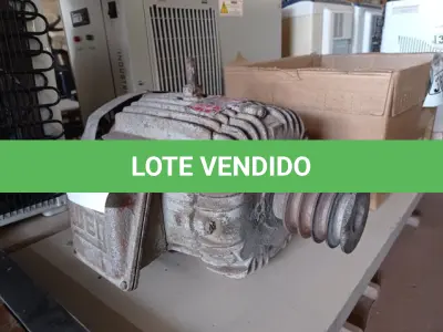 LOTE 335 - 01 MOTOR DE INDUÇÃO TRIFÁSICO MARCA WEG, MODELO 112M 989, 7,5CV 1720RPM. (NO ESTADO) ATENÇÃO! FAZER A VISITAÇÃO ANTES DE ARREMATAR, NÃO SABEMOS SE FUNCIONA. LEILÃO NÃO TEM GARANTIA E NEM DEVOLUÇÃO, SUJEITO A POSSÍVEIS AVARIAS VISÍVEIS/OCULTAS E/OU AUSÊNCIA DE COMPONENTES.