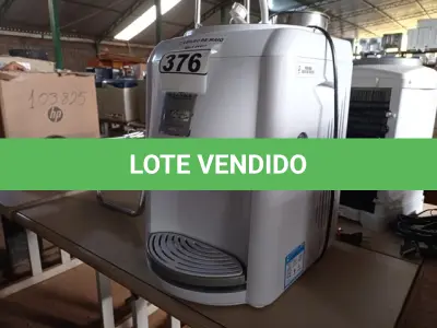 LOTE 376 - 01 BEBEDOURO PARA GARRAFÃO “ELETRÔNICO “MARCA LATINA 220V.  (NO ESTADO) ATENÇÃO! FAZER A VISITAÇÃO ANTES DE ARREMATAR, NÃO SABEMOS SE FUNCIONA. LEILÃO NÃO TEM GARANTIA E NEM DEVOLUÇÃO, SUJEITO A POSSÍVEIS AVARIAS VISÍVEIS/OCULTAS E/OU AUSÊNCIA DE COMPONENTES.
