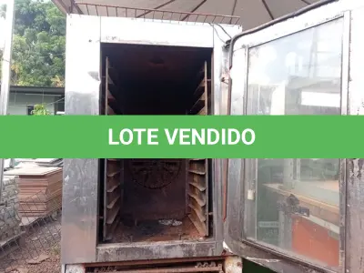 LOTE 350 - 01 FORNO INDUSTRIAL MARCA PRÓGAS PARA RETIRADA DE PEÇAS. (NO ESTADO) ATENÇÃO! FAZER A VISITAÇÃO ANTES DE ARREMATAR, NÃO SABEMOS SE FUNCIONA. LEILÃO NÃO TEM GARANTIA E NEM DEVOLUÇÃO, SUJEITO A POSSÍVEIS AVARIAS VISÍVEIS/OCULTAS E/OU AUSÊNCIA DE COMPONENTES.