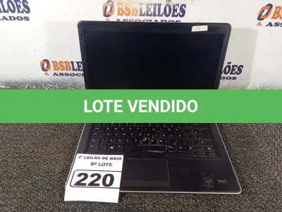 LOTE 220 - 01 NOTEBOOK MARCA DELL LATITUDE E7440. (NO ESTADO) ATENÇÃO! FAZER A VISITAÇÃO ANTES DE ARREMATAR, NÃO SABEMOS SE FUNCIONA. LEILÃO NÃO TEM GARANTIA E NEM DEVOLUÇÃO, SUJEITO A POSSÍVEIS AVARIAS VISÍVEIS/OCULTAS E/OU AUSÊNCIA DE COMPONENTES.