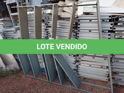 LOTE 356 - 02 ESTANTES EM AÇO. (NO ESTADO) ATENÇÃO! FAZER A VISITAÇÃO ANTES DE ARREMATAR, NÃO SABEMOS SE FUNCIONA. LEILÃO NÃO TEM GARANTIA E NEM DEVOLUÇÃO, SUJEITO A POSSÍVEIS AVARIAS VISÍVEIS/OCULTAS E/OU AUSÊNCIA DE COMPONENTES.