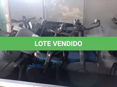 LOTE 339 - 01 LOTE COM VÁRIAS CADEIRAS MARCAS E MODELOS DIVERSOS. (NO ESTADO) ATENÇÃO! FAZER A VISITAÇÃO ANTES DE ARREMATAR, NÃO SABEMOS SE FUNCIONA. LEILÃO NÃO TEM GARANTIA E NEM DEVOLUÇÃO, SUJEITO A POSSÍVEIS AVARIAS VISÍVEIS/OCULTAS E/OU AUSÊNCIA DE COMPONENTES.