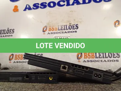 LOTE 019 - 02 PS2 MARCA SONY E 02 CONTROLES. (NO ESTADO) ATENÇÃO! FAZER A VISITAÇÃO ANTES DE ARREMATAR, NÃO SABEMOS SE FUNCIONA. LEILÃO NÃO TEM GARANTIA E NEM DEVOLUÇÃO, SUJEITO A POSSÍVEIS AVARIAS VISÍVEIS/OCULTAS E/OU AUSÊNCIA DE COMPONENTES.