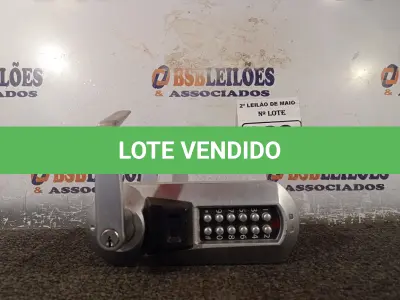 LOTE 223 - 01 FECHADURA ELETRÔNICA. (NO ESTADO) ATENÇÃO! FAZER A VISITAÇÃO ANTES DE ARREMATAR, NÃO SABEMOS SE FUNCIONA. LEILÃO NÃO TEM GARANTIA E NEM DEVOLUÇÃO, SUJEITO A POSSÍVEIS AVARIAS VISÍVEIS/OCULTAS E/OU AUSÊNCIA DE COMPONENTES.