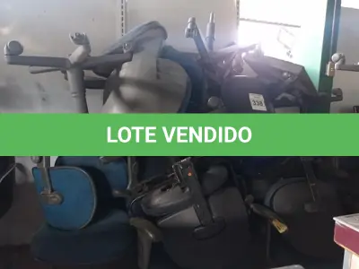 LOTE 338 - 01 LOTE COM VÁRIAS CADEIRAS MARCAS E MODELOS DIVERSOS. (NO ESTADO) ATENÇÃO! FAZER A VISITAÇÃO ANTES DE ARREMATAR, NÃO SABEMOS SE FUNCIONA. LEILÃO NÃO TEM GARANTIA E NEM DEVOLUÇÃO, SUJEITO A POSSÍVEIS AVARIAS VISÍVEIS/OCULTAS E/OU AUSÊNCIA DE COMPONENTES.