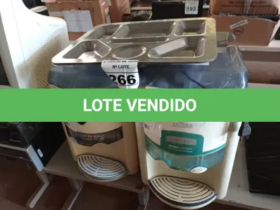 LOTE 266 - 02 PURIFICADORES DE ÁGUA E 04 BANDEJAS EM INOX. (NO ESTADO) ATENÇÃO! FAZER A VISITAÇÃO ANTES DE ARREMATAR, NÃO SABEMOS SE FUNCIONA. LEILÃO NÃO TEM GARANTIA E NEM DEVOLUÇÃO, SUJEITO A POSSÍVEIS AVARIAS VISÍVEIS/OCULTAS E/OU AUSÊNCIA DE COMPONENTES.
