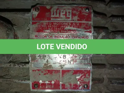 LOTE 335 - 01 MOTOR DE INDUÇÃO TRIFÁSICO MARCA WEG, MODELO 112M 989, 7,5CV 1720RPM. (NO ESTADO) ATENÇÃO! FAZER A VISITAÇÃO ANTES DE ARREMATAR, NÃO SABEMOS SE FUNCIONA. LEILÃO NÃO TEM GARANTIA E NEM DEVOLUÇÃO, SUJEITO A POSSÍVEIS AVARIAS VISÍVEIS/OCULTAS E/OU AUSÊNCIA DE COMPONENTES.