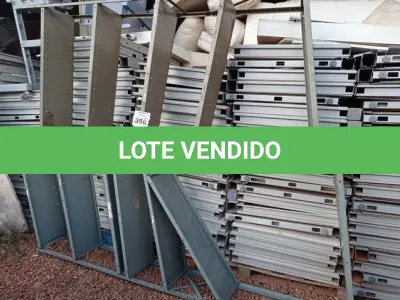 LOTE 356 - 02 ESTANTES EM AÇO. (NO ESTADO) ATENÇÃO! FAZER A VISITAÇÃO ANTES DE ARREMATAR, NÃO SABEMOS SE FUNCIONA. LEILÃO NÃO TEM GARANTIA E NEM DEVOLUÇÃO, SUJEITO A POSSÍVEIS AVARIAS VISÍVEIS/OCULTAS E/OU AUSÊNCIA DE COMPONENTES.