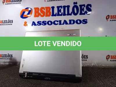 LOTE 270 - 01 NOTEBOOK MARCA ACER. (NO ESTADO) ATENÇÃO! FAZER A VISITAÇÃO ANTES DE ARREMATAR, NÃO SABEMOS SE FUNCIONA. LEILÃO NÃO TEM GARANTIA E NEM DEVOLUÇÃO, SUJEITO A POSSÍVEIS AVARIAS VISÍVEIS/OCULTAS E/OU AUSÊNCIA DE COMPONENTES.