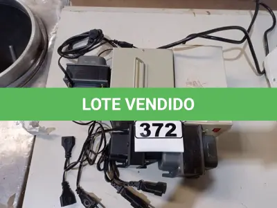 LOTE 372 - 05 AUTO TRANSFORMADORES MARCAS E MODELOS DIVERSOS. (NO ESTADO) ATENÇÃO! FAZER A VISITAÇÃO ANTES DE ARREMATAR, NÃO SABEMOS SE FUNCIONA. LEILÃO NÃO TEM GARANTIA E NEM DEVOLUÇÃO, SUJEITO A POSSÍVEIS AVARIAS VISÍVEIS/OCULTAS E/OU AUSÊNCIA DE COMPONENTES.