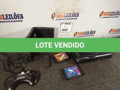 LOTE 032 - 01 CONSOLE MEGA DRIVE, 01 CONTROLE E 04 JOGOS MARCA GÊNESES. (NO ESTADO) ATENÇÃO! FAZER A VISITAÇÃO ANTES DE ARREMATAR, NÃO SABEMOS SE FUNCIONA. LEILÃO NÃO TEM GARANTIA E NEM DEVOLUÇÃO, SUJEITO A POSSÍVEIS AVARIAS VISÍVEIS/OCULTAS E/OU AUSÊNCIA DE COMPONENTES.
