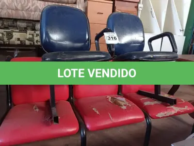 LOTE 316 - 02 LONGARINAS SENDO 01 DE 02 LUGARES. (NO ESTADO) ATENÇÃO! FAZER A VISITAÇÃO ANTES DE ARREMATAR, NÃO SABEMOS SE FUNCIONA. LEILÃO NÃO TEM GARANTIA E NEM DEVOLUÇÃO, SUJEITO A POSSÍVEIS AVARIAS VISÍVEIS/OCULTAS E/OU AUSÊNCIA DE COMPONENTES.