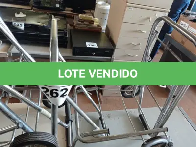 LOTE 262 - 03 CARRINHOS PARA TRANSPORTE DE CARGAS. (NO ESTADO) ATENÇÃO! FAZER A VISITAÇÃO ANTES DE ARREMATAR, NÃO SABEMOS SE FUNCIONA. LEILÃO NÃO TEM GARANTIA E NEM DEVOLUÇÃO, SUJEITO A POSSÍVEIS AVARIAS VISÍVEIS/OCULTAS E/OU AUSÊNCIA DE COMPONENTES.