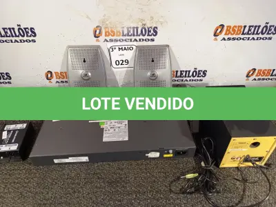 LOTE 029 - 01 SWITCH 2928-SFP PLUS COM 27 PORTAS, 01 CAIXINHA DE SOM MAXELL. (NO ESTADO) ATENÇÃO! FAZER A VISITAÇÃO ANTES DE ARREMATAR, NÃO SABEMOS SE FUNCIONA. LEILÃO NÃO TEM GARANTIA E NEM DEVOLUÇÃO, SUJEITO A POSSÍVEIS AVARIAS VISÍVEIS/OCULTAS E/OU AUSÊNCIA DE COMPONENTES.