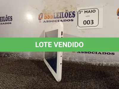 LOTE 003 - 1 WORKTAB Q10 SEM CARREGADOR MARCA PHILCO. (NO ESTADO) ATENÇÃO! FAZER A VISITAÇÃO ANTES DE ARREMATAR, NÃO SABEMOS SE FUNCIONA. LEILÃO NÃO TEM GARANTIA E NEM DEVOLUÇÃO, SUJEITO A POSSÍVEIS AVARIAS VISÍVEIS/OCULTAS E/OU AUSÊNCIA DE COMPONENTES.