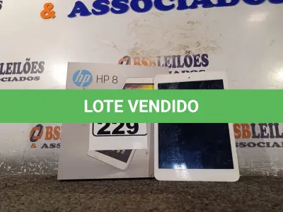 LOTE 229 - 01 TABLET MARCA HP. (NO ESTADO) ATENÇÃO! FAZER A VISITAÇÃO ANTES DE ARREMATAR, NÃO SABEMOS SE FUNCIONA. LEILÃO NÃO TEM GARANTIA E NEM DEVOLUÇÃO, SUJEITO A POSSÍVEIS AVARIAS VISÍVEIS/OCULTAS E/OU AUSÊNCIA DE COMPONENTES.