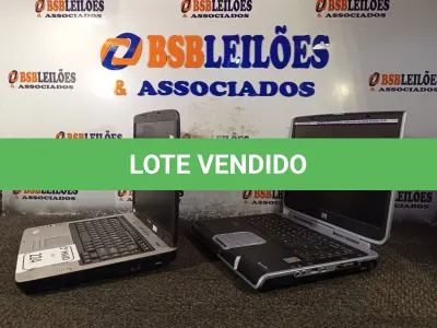 LOTE 224 - 02 NOTEBOOKS PARA RETIRADAS DE PEÇAS. (NO ESTADO) ATENÇÃO! FAZER A VISITAÇÃO ANTES DE ARREMATAR, NÃO SABEMOS SE FUNCIONA. LEILÃO NÃO TEM GARANTIA E NEM DEVOLUÇÃO, SUJEITO A POSSÍVEIS AVARIAS VISÍVEIS/OCULTAS E/OU AUSÊNCIA DE COMPONENTES.