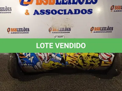 LOTE 324 - 01 HOVERBOARD ELÉTRICO SEM CARREGADOR. (NO ESTADO) ATENÇÃO! FAZER A VISITAÇÃO ANTES DE ARREMATAR, NÃO SABEMOS SE FUNCIONA. LEILÃO NÃO TEM GARANTIA E NEM DEVOLUÇÃO, SUJEITO A POSSÍVEIS AVARIAS VISÍVEIS/OCULTAS E/OU AUSÊNCIA DE COMPONENTES.