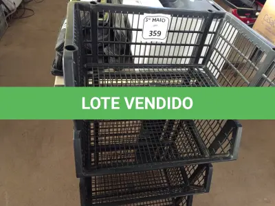 LOTE 359 - 04 GÔNDOLAS DE PLÁSTICO. (NO ESTADO) ATENÇÃO! FAZER A VISITAÇÃO ANTES DE ARREMATAR, NÃO SABEMOS SE FUNCIONA. LEILÃO NÃO TEM GARANTIA E NEM DEVOLUÇÃO, SUJEITO A POSSÍVEIS AVARIAS VISÍVEIS/OCULTAS E/OU AUSÊNCIA DE COMPONENTES.