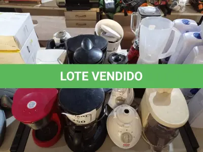 LOTE 250 - 01 LOTE COM ELETRÔNICOS DIVERSOS. (NO ESTADO) ATENÇÃO! FAZER A VISITAÇÃO ANTES DE ARREMATAR, NÃO SABEMOS SE FUNCIONA. LEILÃO NÃO TEM GARANTIA E NEM DEVOLUÇÃO, SUJEITO A POSSÍVEIS AVARIAS VISÍVEIS/OCULTAS E/OU AUSÊNCIA DE COMPONENTES.