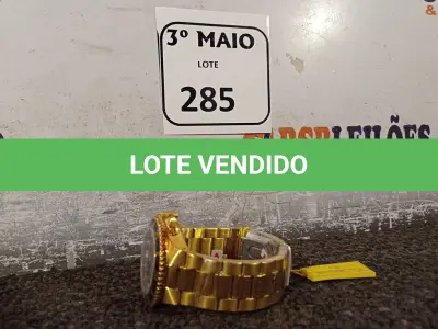 LOTE 285 - 01 RELÓGIO DE PULSO. (NO ESTADO) ATENÇÃO! FAZER A VISITAÇÃO ANTES DE ARREMATAR, NÃO SABEMOS SE FUNCIONA. LEILÃO NÃO TEM GARANTIA E NEM DEVOLUÇÃO, SUJEITO A POSSÍVEIS AVARIAS VISÍVEIS/OCULTAS E/OU AUSÊNCIA DE COMPONENTES.