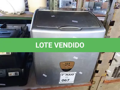 LOTE 067 - 01 MÁQUINA DE FAZER GELO MARCA SPRINGER 220V. (NO ESTADO) ATENÇÃO! FAZER A VISITAÇÃO ANTES DE ARREMATAR, NÃO SABEMOS SE FUNCIONA. LEILÃO NÃO TEM GARANTIA E NEM DEVOLUÇÃO, SUJEITO A POSSÍVEIS AVARIAS VISÍVEIS/OCULTAS E/OU AUSÊNCIA DE COMPONENTES.