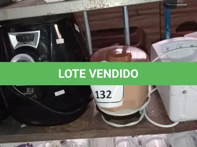 LOTE 132 - 02 ESPREMEDORES DE FRUTAS, 01 PURIFICADOR DE ÁGUA E 01 AIR FREE. (NO ESTADO) ATENÇÃO! FAZER A VISITAÇÃO ANTES DE ARREMATAR, NÃO SABEMOS SE FUNCIONA. LEILÃO NÃO TEM GARANTIA E NEM DEVOLUÇÃO, SUJEITO A POSSÍVEIS AVARIAS VISÍVEIS/OCULTAS E/OU AUSÊNCIA DE COMPONENTES.