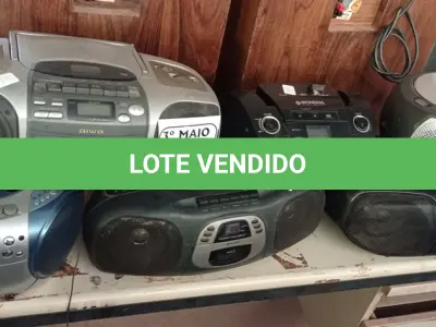 LOTE 352 - 06 MICRO SYSTEM MARCAS E MODELOS DIVERSOS. (NO ESTADO) ATENÇÃO! FAZER A VISITAÇÃO ANTES DE ARREMATAR, NÃO SABEMOS SE FUNCIONA. LEILÃO NÃO TEM GARANTIA E NEM DEVOLUÇÃO, SUJEITO A POSSÍVEIS AVARIAS VISÍVEIS/OCULTAS E/OU AUSÊNCIA DE COMPONENTES.