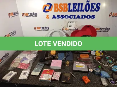LOTE 322 - 01 LOTE COM MATERIAIS DIVERSOS. (NO ESTADO) ATENÇÃO! FAZER A VISITAÇÃO ANTES DE ARREMATAR, NÃO SABEMOS SE FUNCIONA. LEILÃO NÃO TEM GARANTIA E NEM DEVOLUÇÃO, SUJEITO A POSSÍVEIS AVARIAS VISÍVEIS/OCULTAS E/OU AUSÊNCIA DE COMPONENTES.