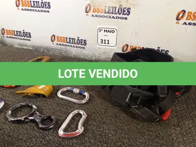 LOTE 311 - 01 LOTE COM MATERIAIS PARA RAPEL. (NO ESTADO) ATENÇÃO! FAZER A VISITAÇÃO ANTES DE ARREMATAR, NÃO SABEMOS SE FUNCIONA. LEILÃO NÃO TEM GARANTIA E NEM DEVOLUÇÃO, SUJEITO A POSSÍVEIS AVARIAS VISÍVEIS/OCULTAS E/OU AUSÊNCIA DE COMPONENTES.