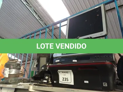 LOTE 235 - 01 IMPRESSORA, 03 DVD’S, 01 MONITOR, 01 NOTBOOK E DIVERSOS PARA RETIRADA DE PEÇAS. (NO ESTADO) ATENÇÃO! FAZER A VISITAÇÃO ANTES DE ARREMATAR, NÃO SABEMOS SE FUNCIONA. LEILÃO NÃO TEM GARANTIA E NEM DEVOLUÇÃO, SUJEITO A POSSÍVEIS AVARIAS VISÍVEIS/OCULTAS E/OU AUSÊNCIA DE COMPONENTES.