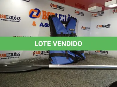 LOTE 055 - 01 COLETE E 01 REMO. (NO ESTADO) ATENÇÃO! FAZER A VISITAÇÃO ANTES DE ARREMATAR, NÃO SABEMOS SE FUNCIONA. LEILÃO NÃO TEM GARANTIA E NEM DEVOLUÇÃO, SUJEITO A POSSÍVEIS AVARIAS VISÍVEIS/OCULTAS E/OU AUSÊNCIA DE COMPONENTES.