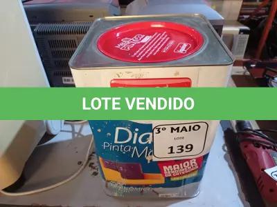 LOTE 139 - 01 LATA DE TINTA IQUINE DIATEX DE 18L NA COR FOSCO AVELUDADO CAMARÃO. (NO ESTADO) ATENÇÃO! FAZER A VISITAÇÃO ANTES DE ARREMATAR, NÃO SABEMOS SE FUNCIONA. LEILÃO NÃO TEM GARANTIA E NEM DEVOLUÇÃO, SUJEITO A POSSÍVEIS AVARIAS VISÍVEIS/OCULTAS E/OU AUSÊNCIA DE COMPONENTES.