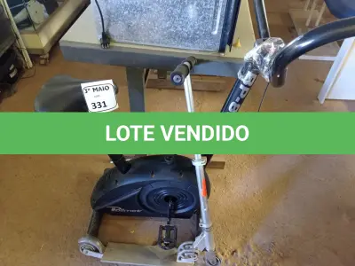 LOTE 331 - 01 BICICLETA ERGOMÉTRICA E 01 PATINETE COM AVARIAS. (NO ESTADO) ATENÇÃO! FAZER A VISITAÇÃO ANTES DE ARREMATAR, NÃO SABEMOS SE FUNCIONA. LEILÃO NÃO TEM GARANTIA E NEM DEVOLUÇÃO, SUJEITO A POSSÍVEIS AVARIAS VISÍVEIS/OCULTAS E/OU AUSÊNCIA DE COMPONENTES.