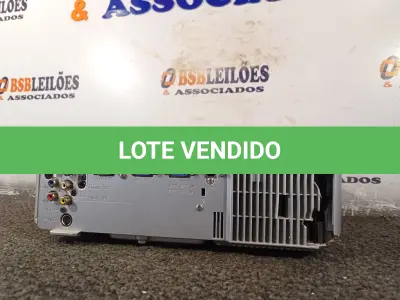 LOTE 316 - 01 PROJETOR MULTIMIDIA MODELO:CP-X250 MARCA HITACHI. (NO ESTADO) ATENÇÃO! FAZER A VISITAÇÃO ANTES DE ARREMATAR, NÃO SABEMOS SE FUNCIONA. LEILÃO NÃO TEM GARANTIA E NEM DEVOLUÇÃO, SUJEITO A POSSÍVEIS AVARIAS VISÍVEIS/OCULTAS E/OU AUSÊNCIA DE COMPONENTES.
