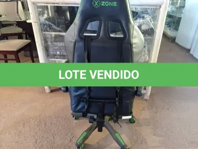 LOTE 329 - 01 CADEIRA GAMER. (NO ESTADO) ATENÇÃO! FAZER A VISITAÇÃO ANTES DE ARREMATAR, NÃO SABEMOS SE FUNCIONA. LEILÃO NÃO TEM GARANTIA E NEM DEVOLUÇÃO, SUJEITO A POSSÍVEIS AVARIAS VISÍVEIS/OCULTAS E/OU AUSÊNCIA DE COMPONENTES.