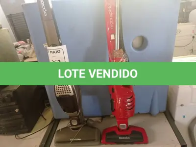 LOTE 262 - 03 ASPIRADORES DE PÓ, SENDO 01 INCOMPLETO. (NO ESTADO) ATENÇÃO! FAZER A VISITAÇÃO ANTES DE ARREMATAR, NÃO SABEMOS SE FUNCIONA. LEILÃO NÃO TEM GARANTIA E NEM DEVOLUÇÃO, SUJEITO A POSSÍVEIS AVARIAS VISÍVEIS/OCULTAS E/OU AUSÊNCIA DE COMPONENTES.