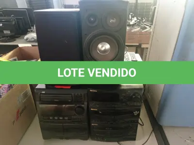 LOTE 254 - 01 LOTE COM 05 DVD’S, 08 CONTROLES REMOTOS, 02 APARELHOS DE SOM E 05 CAIXAS DE SOM AVULSAS. (NO ESTADO) ATENÇÃO! FAZER A VISITAÇÃO ANTES DE ARREMATAR, NÃO SABEMOS SE FUNCIONA. LEILÃO NÃO TEM GARANTIA E NEM DEVOLUÇÃO, SUJEITO A POSSÍVEIS AVARIAS VISÍVEIS/OCULTAS E/OU AUSÊNCIA DE COMPONENTES.