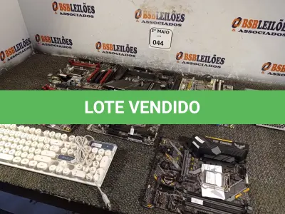 LOTE 044 - 06 PLACAS MÃE, SENDO 04 GAMER, 01 FONTE DE ALIMENTAÇÃO PARA PC E 01 TECLADO. (NO ESTADO) ATENÇÃO! FAZER A VISITAÇÃO ANTES DE ARREMATAR, NÃO SABEMOS SE FUNCIONA. LEILÃO NÃO TEM GARANTIA E NEM DEVOLUÇÃO, SUJEITO A POSSÍVEIS AVARIAS VISÍVEIS/OCULTAS E/OU AUSÊNCIA DE COMPONENTES.