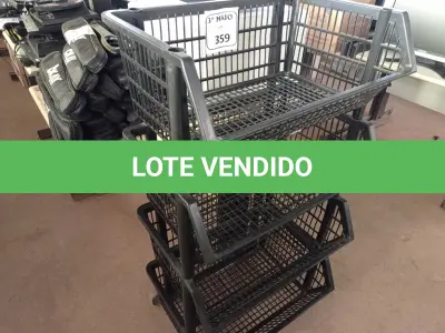LOTE 359 - 04 GÔNDOLAS DE PLÁSTICO. (NO ESTADO) ATENÇÃO! FAZER A VISITAÇÃO ANTES DE ARREMATAR, NÃO SABEMOS SE FUNCIONA. LEILÃO NÃO TEM GARANTIA E NEM DEVOLUÇÃO, SUJEITO A POSSÍVEIS AVARIAS VISÍVEIS/OCULTAS E/OU AUSÊNCIA DE COMPONENTES.