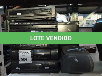 LOTE 084 - 01 APARELHO DE SOM 2X1, 01 MICRO SYSTEM, 01 TV 26’’ E 01 TOCA CD. (NO ESTADO) ATENÇÃO! FAZER A VISITAÇÃO ANTES DE ARREMATAR, NÃO SABEMOS SE FUNCIONA. LEILÃO NÃO TEM GARANTIA E NEM DEVOLUÇÃO, SUJEITO A POSSÍVEIS AVARIAS VISÍVEIS/OCULTAS E/OU AUSÊNCIA DE COMPONENTES.