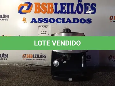 LOTE 127 - 01 CAFETEIRA EXPRESSA MARCA MUNDIAL. (NO ESTADO) ATENÇÃO! FAZER A VISITAÇÃO ANTES DE ARREMATAR, NÃO SABEMOS SE FUNCIONA. LEILÃO NÃO TEM GARANTIA E NEM DEVOLUÇÃO, SUJEITO A POSSÍVEIS AVARIAS VISÍVEIS/OCULTAS E/OU AUSÊNCIA DE COMPONENTES.