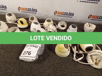 LOTE 276 - 01 LOTE COM VÁRIAS CÂMERAS DE SEGURANÇA. (NO ESTADO) ATENÇÃO! FAZER A VISITAÇÃO ANTES DE ARREMATAR, NÃO SABEMOS SE FUNCIONA. LEILÃO NÃO TEM GARANTIA E NEM DEVOLUÇÃO, SUJEITO A POSSÍVEIS AVARIAS VISÍVEIS/OCULTAS E/OU AUSÊNCIA DE COMPONENTES.