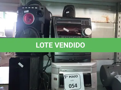 LOTE 054 - 02 APARELHOS DE SOM E VÁRIAS CAIXINHAS MARCAS E MODELOS DIVERSOS. (NO ESTADO) ATENÇÃO! FAZER A VISITAÇÃO ANTES DE ARREMATAR, NÃO SABEMOS SE FUNCIONA. LEILÃO NÃO TEM GARANTIA E NEM DEVOLUÇÃO, SUJEITO A POSSÍVEIS AVARIAS VISÍVEIS/OCULTAS E/OU AUSÊNCIA DE COMPONENTES.