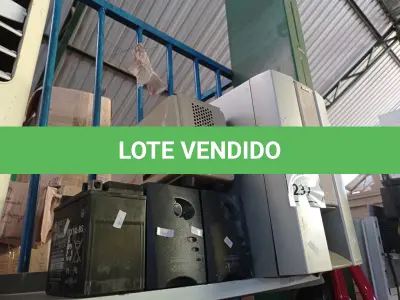 LOTE 237 - 01 SUBWOOFER, 02 ESTABILIZADORES, 01 BATERIA E 01 REGULADOR DE TENSÃO. (NO ESTADO) ATENÇÃO! FAZER A VISITAÇÃO ANTES DE ARREMATAR, NÃO SABEMOS SE FUNCIONA. LEILÃO NÃO TEM GARANTIA E NEM DEVOLUÇÃO, SUJEITO A POSSÍVEIS AVARIAS VISÍVEIS/OCULTAS E/OU AUSÊNCIA DE COMPONENTES.