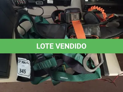 LOTE 345 - 03 CINTOS DE SEGURANÇA. (NO ESTADO) ATENÇÃO! FAZER A VISITAÇÃO ANTES DE ARREMATAR, NÃO SABEMOS SE FUNCIONA. LEILÃO NÃO TEM GARANTIA E NEM DEVOLUÇÃO, SUJEITO A POSSÍVEIS AVARIAS VISÍVEIS/OCULTAS E/OU AUSÊNCIA DE COMPONENTES.
