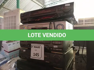LOTE 145 - 06 VÍDEOS CASSETES MARCAS E MODELOS DIVERSOS. (NO ESTADO) ATENÇÃO! FAZER A VISITAÇÃO ANTES DE ARREMATAR, NÃO SABEMOS SE FUNCIONA. LEILÃO NÃO TEM GARANTIA E NEM DEVOLUÇÃO, SUJEITO A POSSÍVEIS AVARIAS VISÍVEIS/OCULTAS E/OU AUSÊNCIA DE COMPONENTES.