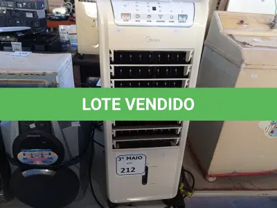 LOTE 212 - 02 CLIMATIZADORES MARCA MIDEA E CADENCE COM AVARIAS. (NO ESTADO) ATENÇÃO! FAZER A VISITAÇÃO ANTES DE ARREMATAR, NÃO SABEMOS SE FUNCIONA. LEILÃO NÃO TEM GARANTIA E NEM DEVOLUÇÃO, SUJEITO A POSSÍVEIS AVARIAS VISÍVEIS/OCULTAS E/OU AUSÊNCIA DE COMPONENTES.