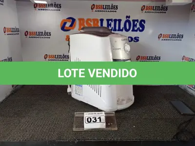 LOTE 031 - 01 PURIFICADOR DE ÁGUA REFRIGERADA MARCA COLORMAQ 220V. (NO ESTADO) ATENÇÃO! FAZER A VISITAÇÃO ANTES DE ARREMATAR, NÃO SABEMOS SE FUNCIONA. LEILÃO NÃO TEM GARANTIA E NEM DEVOLUÇÃO, SUJEITO A POSSÍVEIS AVARIAS VISÍVEIS/OCULTAS E/OU AUSÊNCIA DE COMPONENTES.